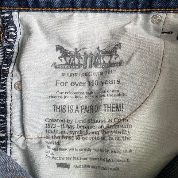 Levi's 505 Mens Jeans 38x34 Blue Dark Wash Straight Fit Zip Fly - Picture 9 of 10